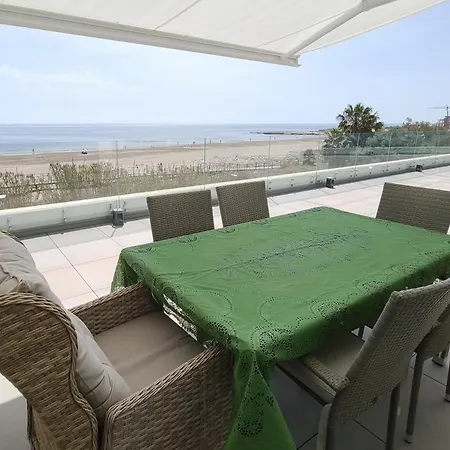 Luxury Beachfront With Pool
