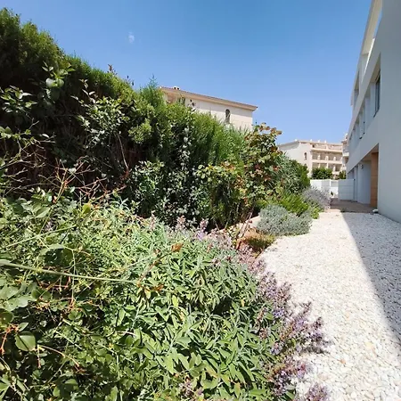 Appartamento Luxury Beachfront With Pool *