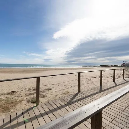 Luxury Beachfront With Pool Appartamento *