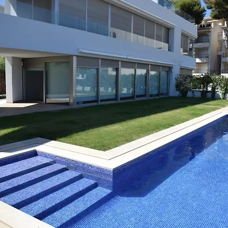Luxury Beachfront With Pool Appartamento